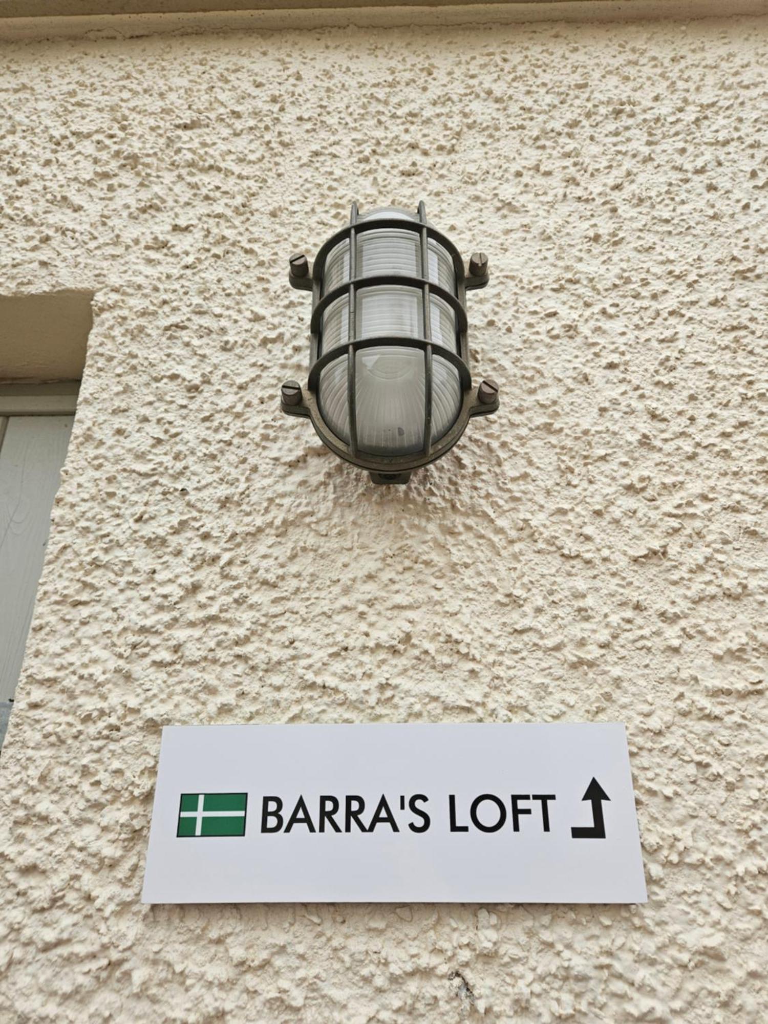 Barra'S Loft Apartment Fort William Exterior photo